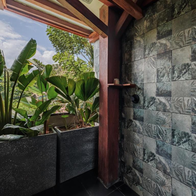Jaguar Beachfront Ecohotel & Spa - Suite with Mountain View - 9