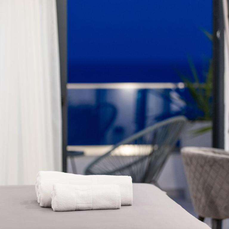 Porto Bruno Luxury Apartments Ulcinj - Deluxe Double Room with Sea View - 17