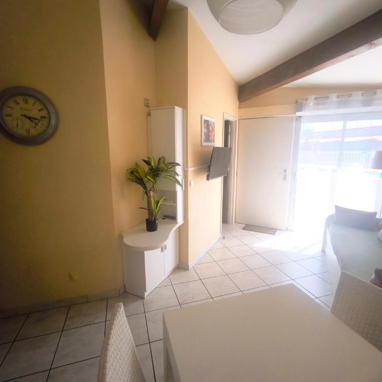 Maison climatisée 6 pers avec piscine surveillée, Plage et port à 5 min à pied, Terrasse, WiFi - Haus mit 2 Schlafzimmern - 2