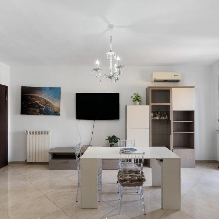 Apartments Mirosa - Deluxe-Apartment mit 2 Schlafzimmern und Gartenblick - 15