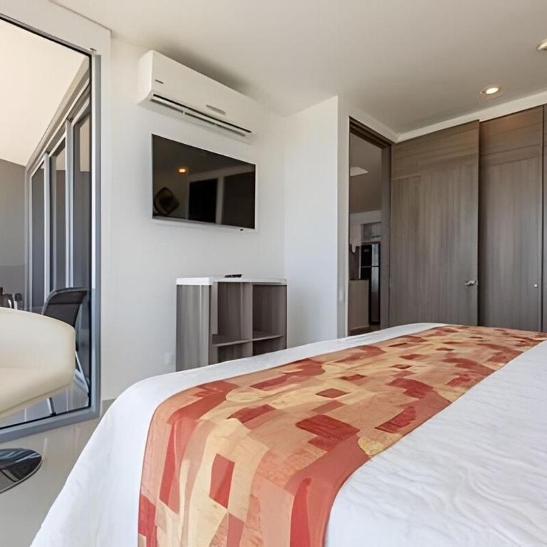 Apartamento con vistas impresionantes - Three-Bedroom Apartment - 24