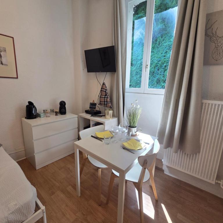studio de charme à uriage les bains - One-Bedroom Apartment - 3