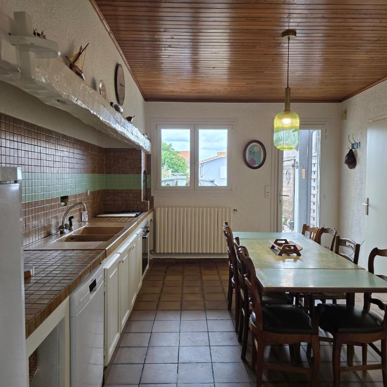 Chez papi Rob Maison landaise avec terrain de pétanque à deux pas du centre - Casa con 4 camere da letto - 35
