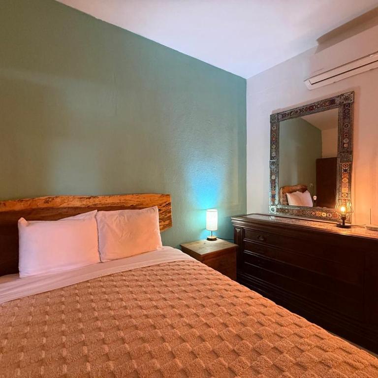 CASA Golondrinas PV - Two-Bedroom House - 35
