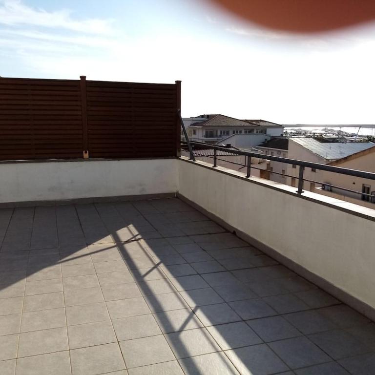 Attic with terrace near the beach - Appartement 2 Chambres - 3