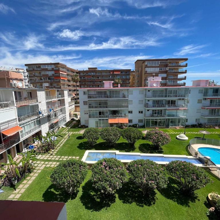 Seafront Fuengirola 2 Balconies Pool & Views - Appartement - 2