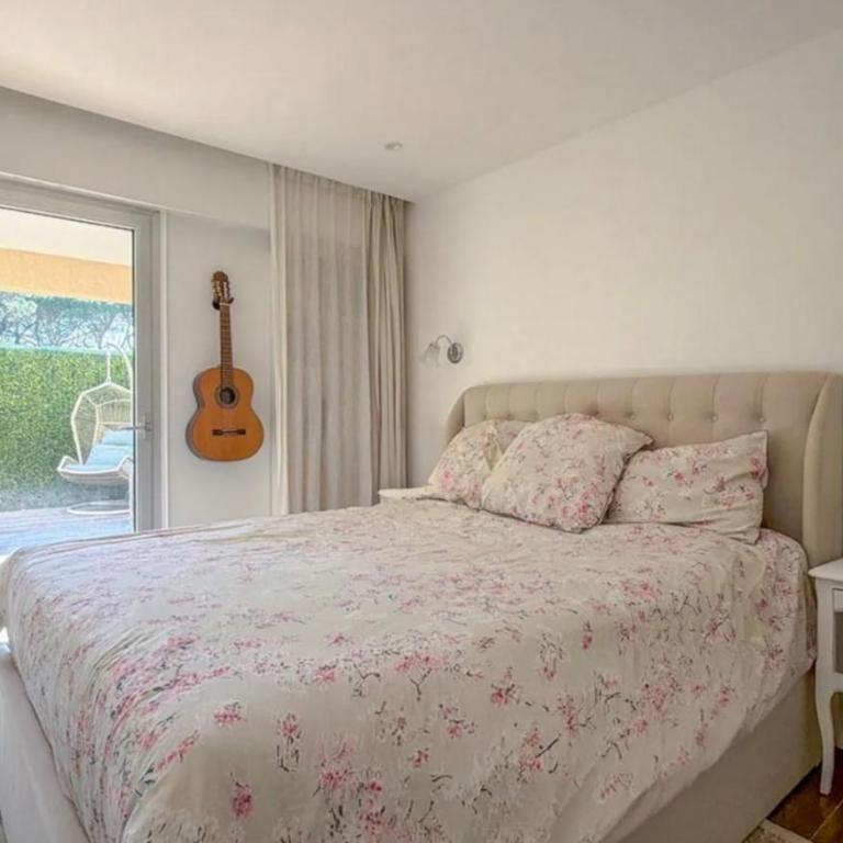 Bel appartement T2 dans résidence à Saint-Raphaël Valescure à 10 minutes de la mer - Apartment mit 1 Schlafzimmer - 2