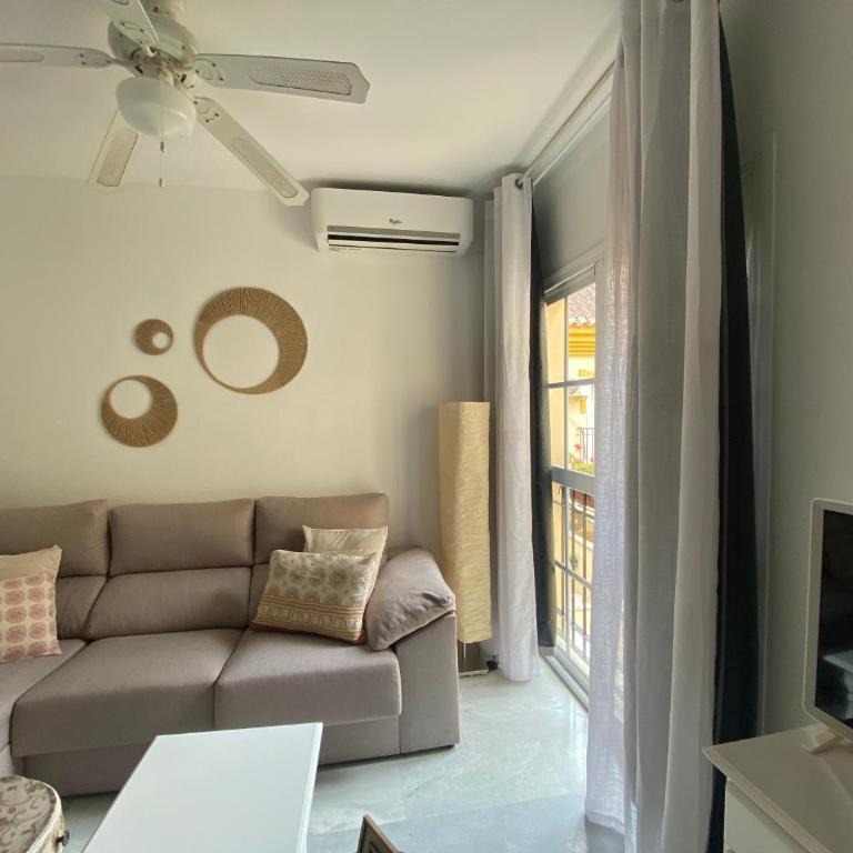 Apartamento céntrico junto al mar con parking - Apartamento de 2 dormitorios con balcón - 10