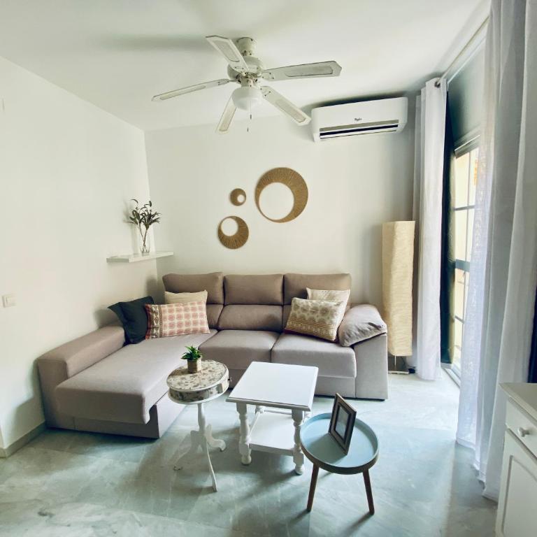 Apartamento céntrico junto al mar con parking - Apartamento de 2 dormitorios con balcón - 1