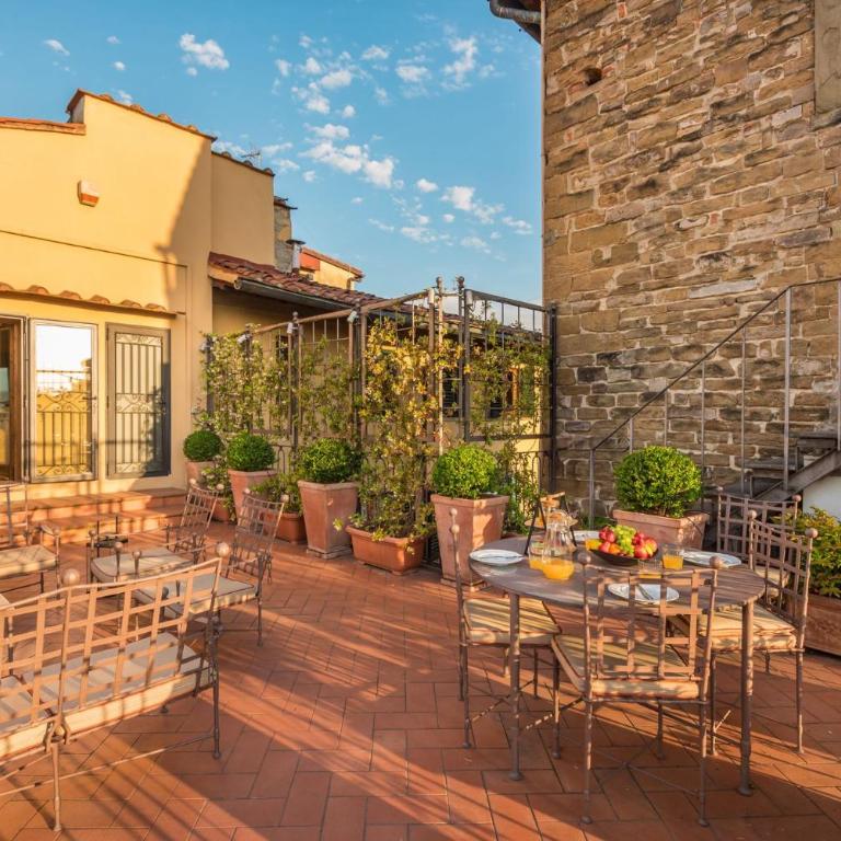 The most Unique Penthouse on Ponte Vecchio - Four-Bedroom Premier Apartment - 38
