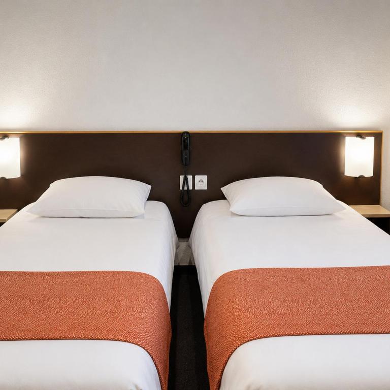 Hôtel Hélianthe - Chambre Lits Jumeaux Économique - 1