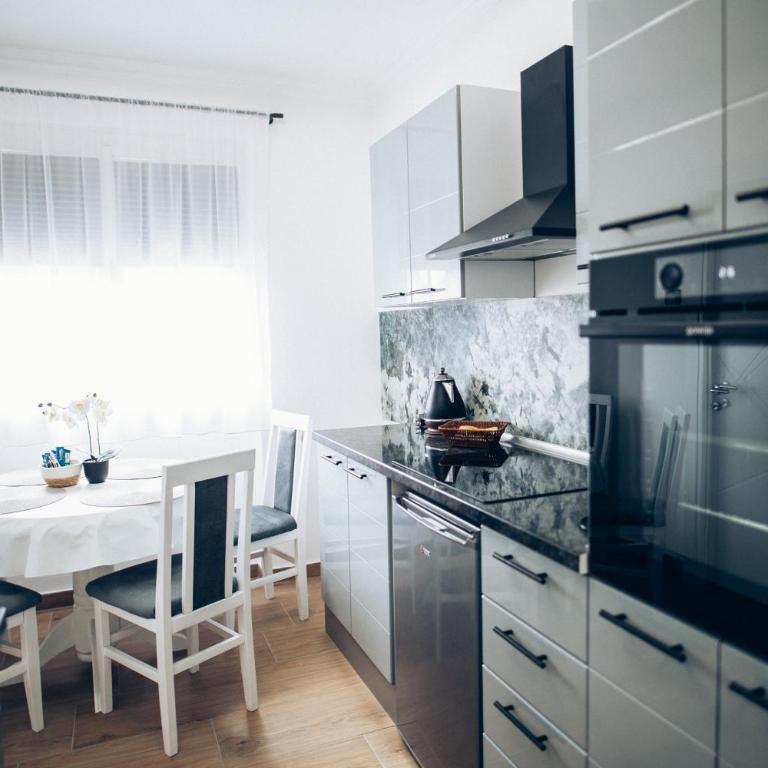 Martina Lux Apartment - One-Bedroom Apartment - 17