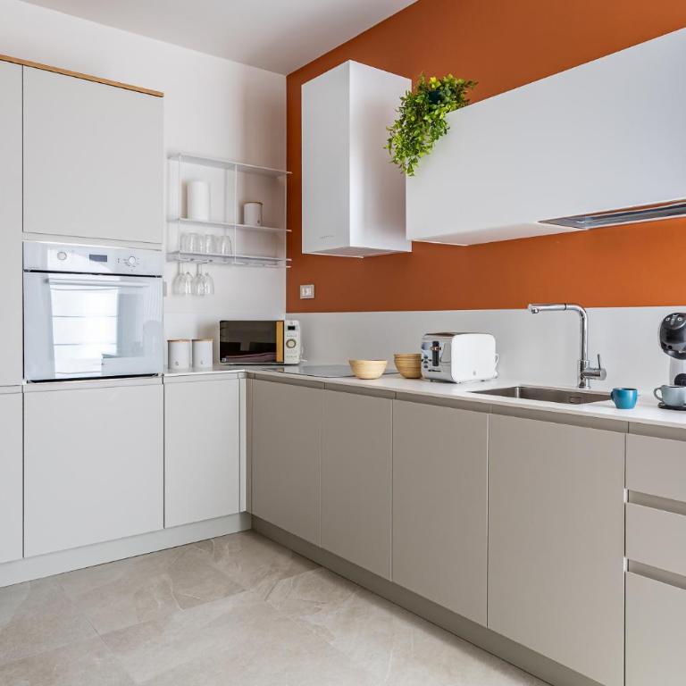 Submaris/Luxury Flat /Terrazza/ 50m Beach/ Centro - Appartamento Deluxe - 12