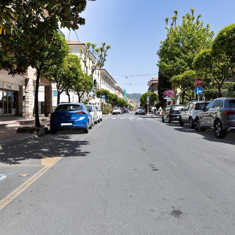 Submaris/Luxury Flat /Terrazza/ 50m Beach/ Centro - Appartamento Deluxe - 24