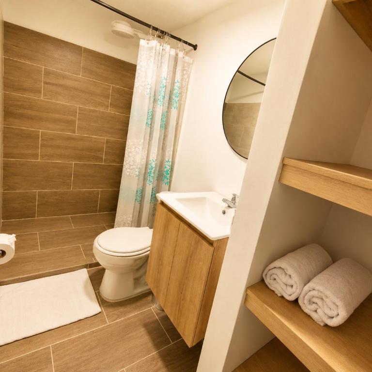 Laureles Rooms - Medellín - Habitación Doble con baño privado - 6