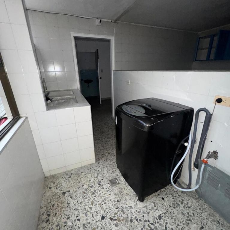 Nice room north of Cali, close to Granada - Double Room - 4