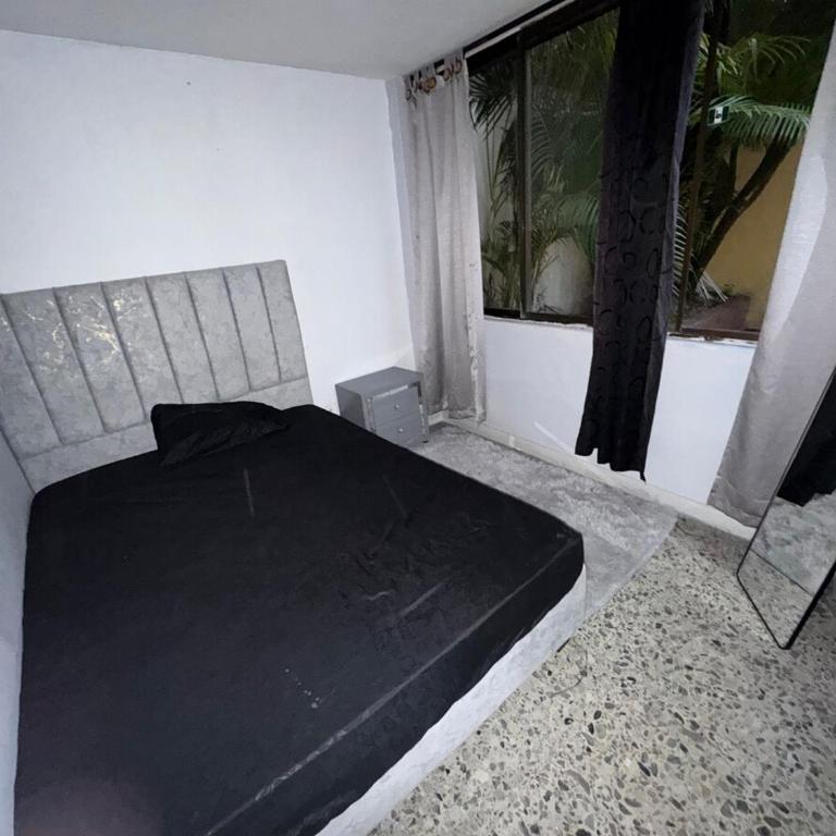 Nice room north of Cali, close to Granada - Double Room - 1