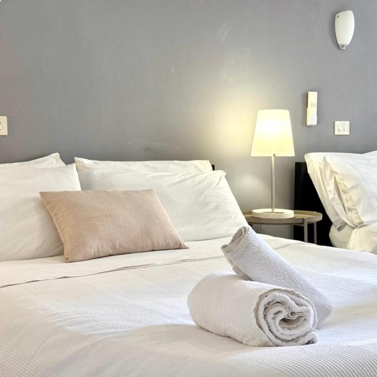 B&B 128 Roma - Camera Quadrupla con Bagno Privato - 4