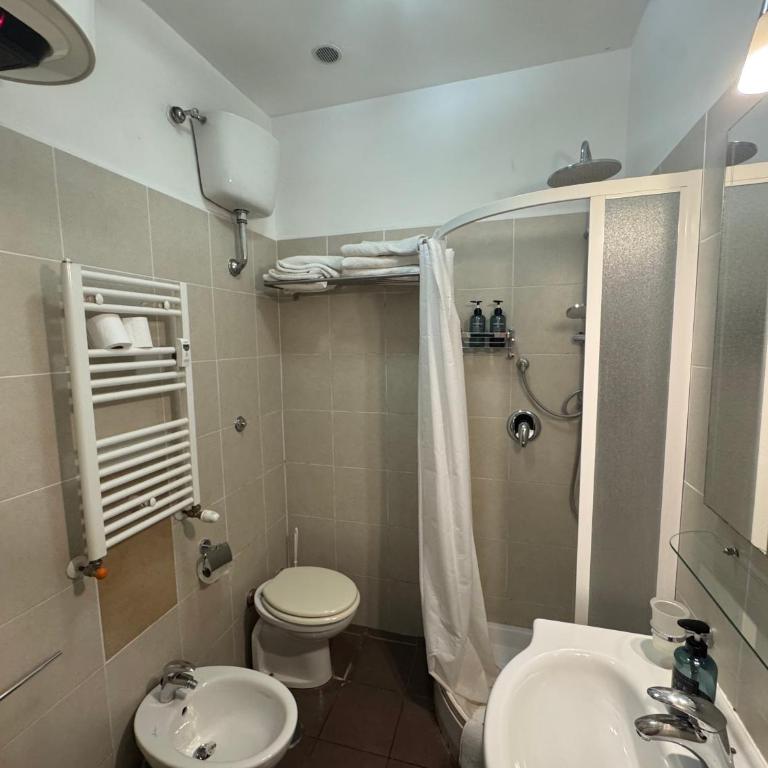 B&B 128 Roma - Camera Deluxe - 7