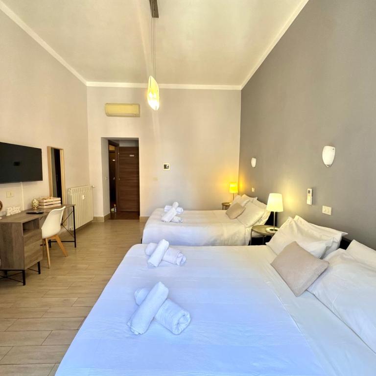 B&B 128 Roma - Camera Quadrupla con Bagno Privato - 8