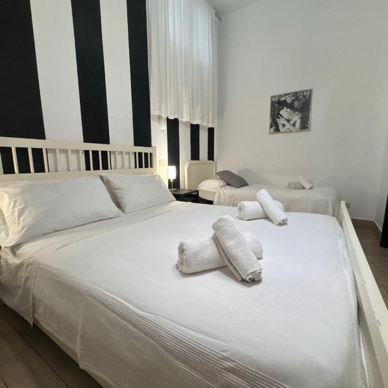 B&B 128 Roma - Camera Tripla con Bagno Privato - 11