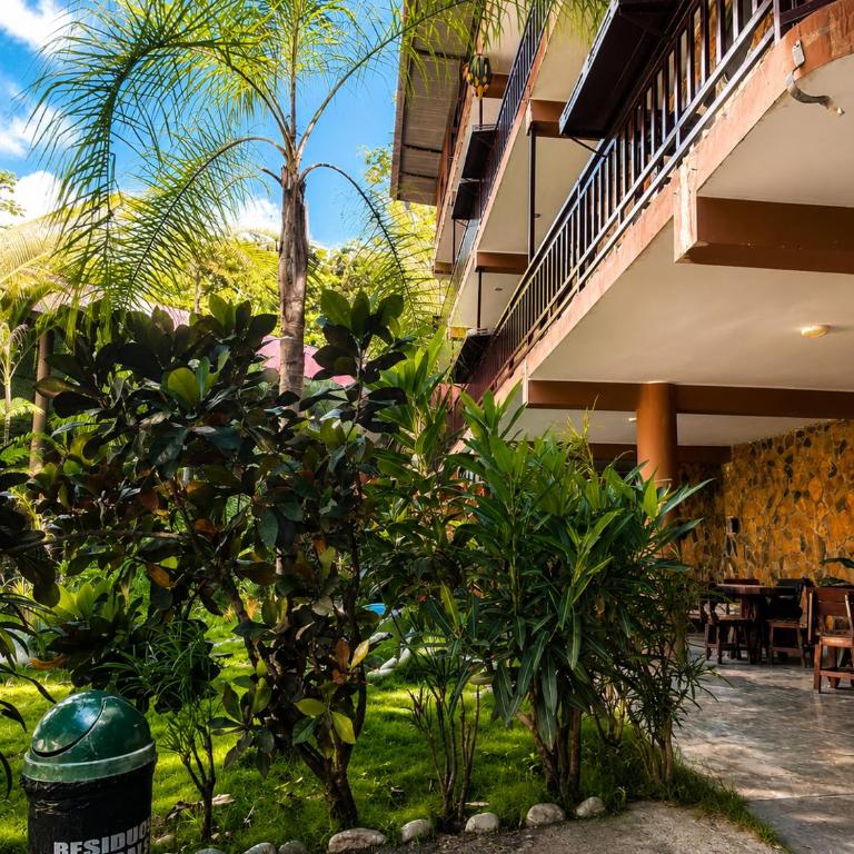 Confort Hotel Pichanaki - Double Room with Balcony - 4
