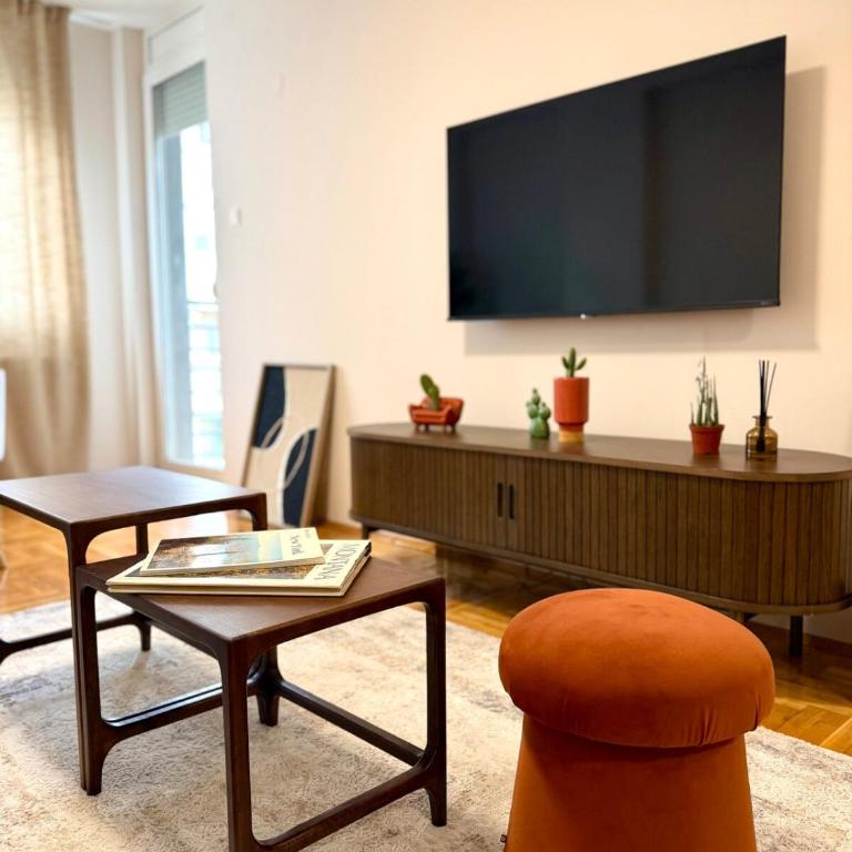 Maslina Apartment - Walk to City Center - Two-Bedroom Apartment - 11