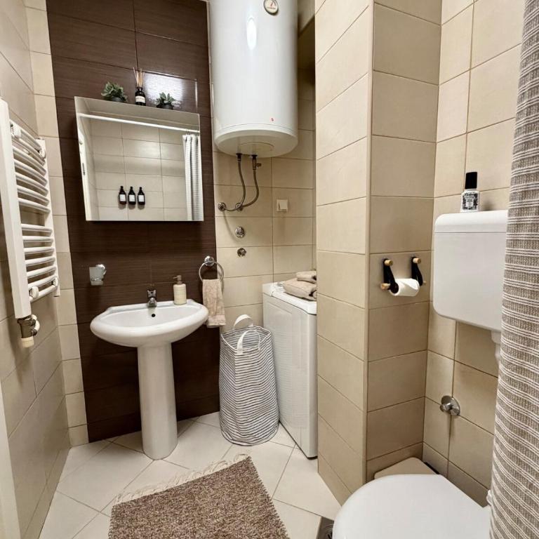 Maslina Apartment - Walk to City Center - Two-Bedroom Apartment - 22