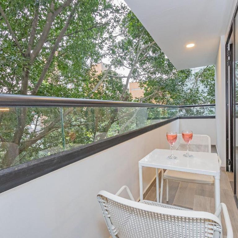 Bloom - Apartment with Balcony - 13