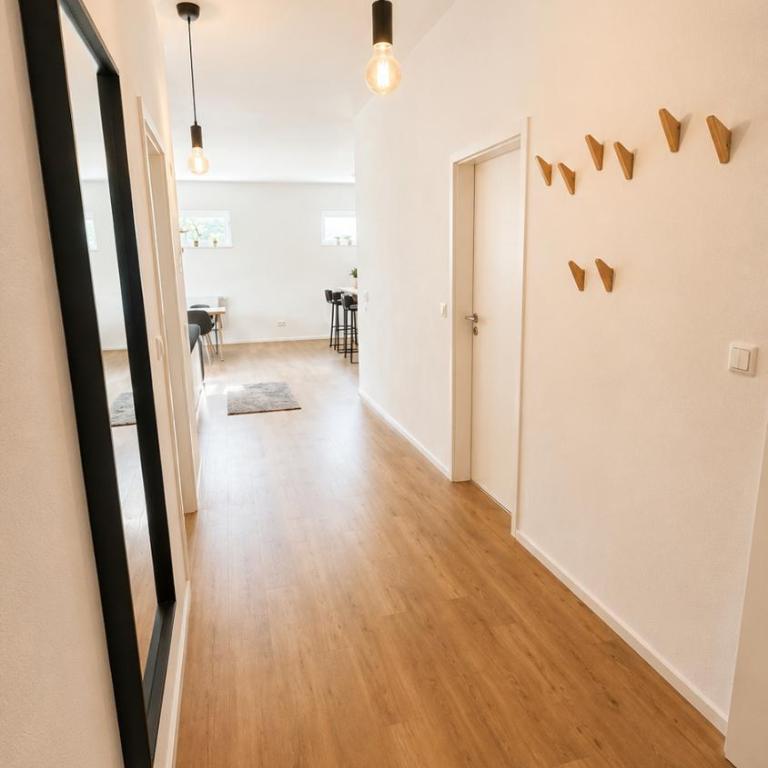 Allgäu Living l Ferienhaus 5 Apartments - Sauna - Balkon - Garten - Parkplatz - Familienfreundlich - Apartment mit 2 Schlafzimmern - 8