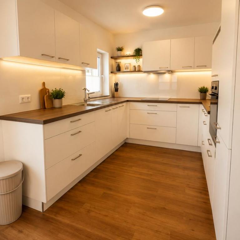 Allgäu Living l Ferienhaus 5 Apartments - Sauna - Balkon - Garten - Parkplatz - Familienfreundlich - Apartment mit 2 Schlafzimmern und Gartenblick - 11