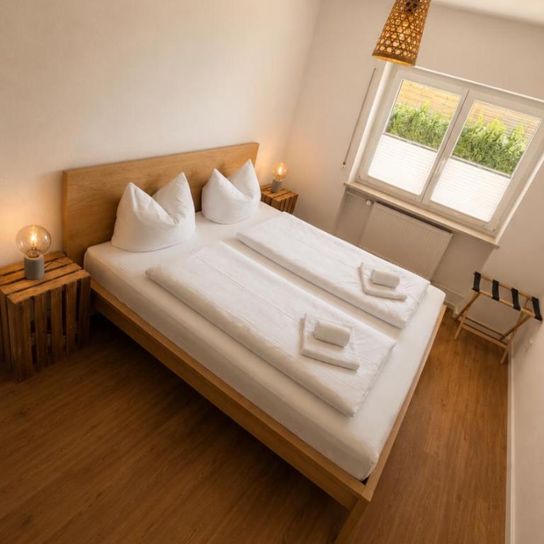 Allgäu Living l Ferienhaus 5 Apartments - Sauna - Balkon - Garten - Parkplatz - Familienfreundlich - Apartment mit 2 Schlafzimmern und Gartenblick - 9