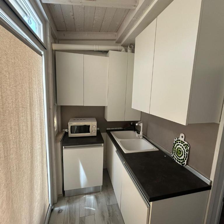 White Terrace - Two-Bedroom Apartment - 17