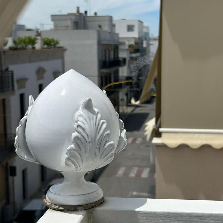 White Terrace - Two-Bedroom Apartment - 8