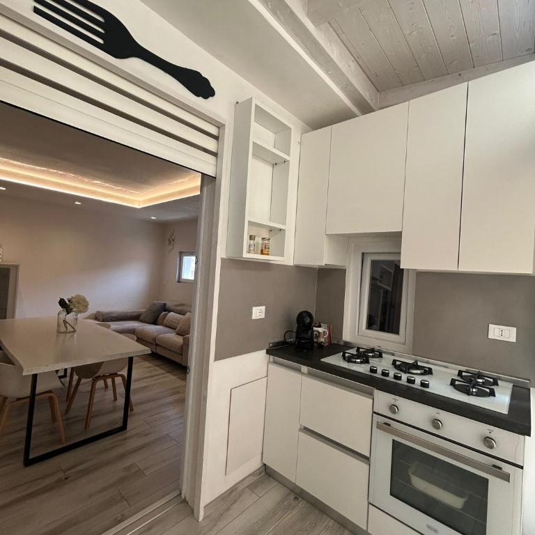 White Terrace - Two-Bedroom Apartment - 14