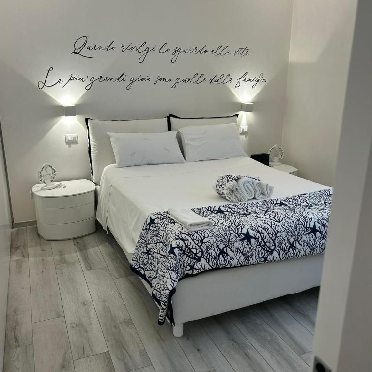 White Terrace - Two-Bedroom Apartment - 23