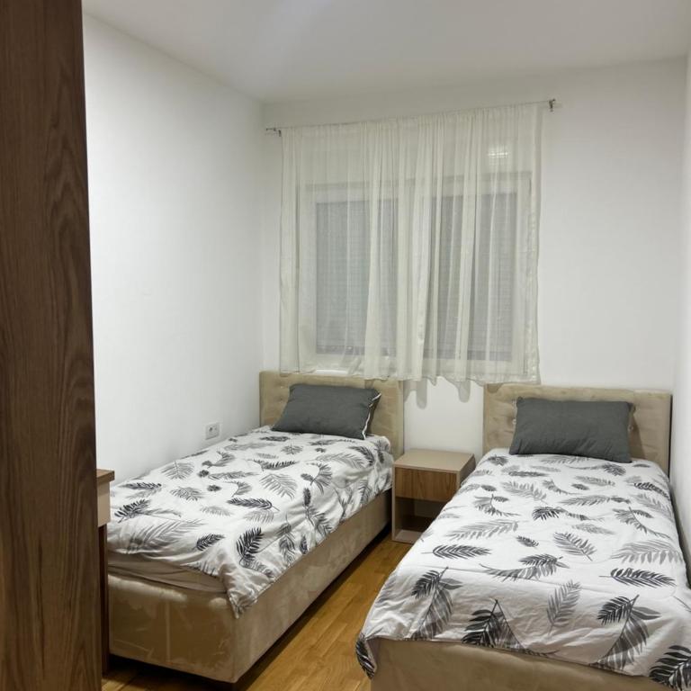 Stan na dan Podgorica - Apartman sa 2 Spavaće Sobe - 7