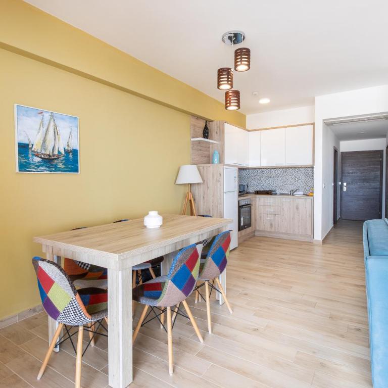 Celestia Residence - One-Bedroom Apartment with Balcony and Sea View - 23