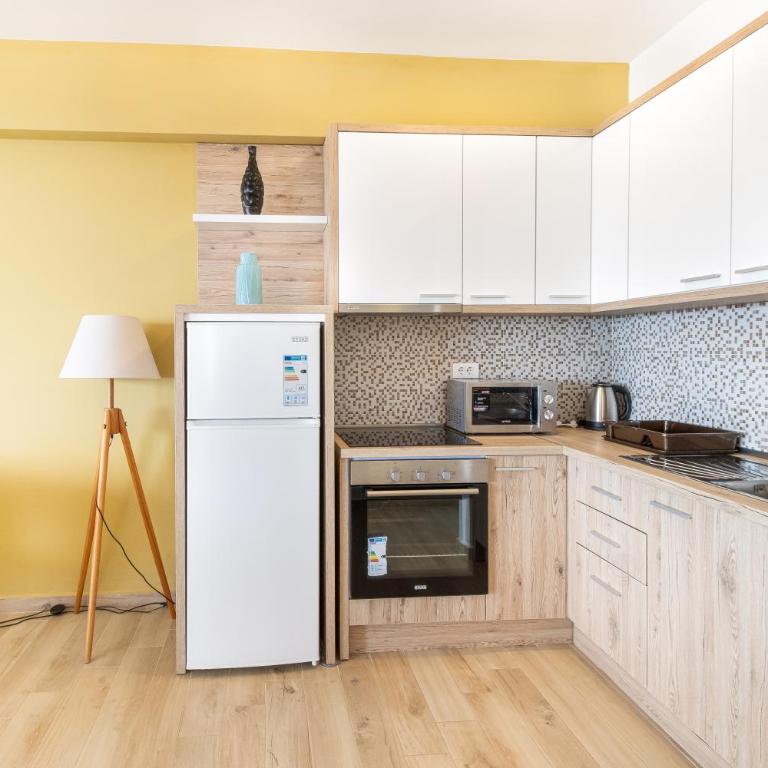 Celestia Residence - One-Bedroom Apartment with Balcony and Sea View - 52