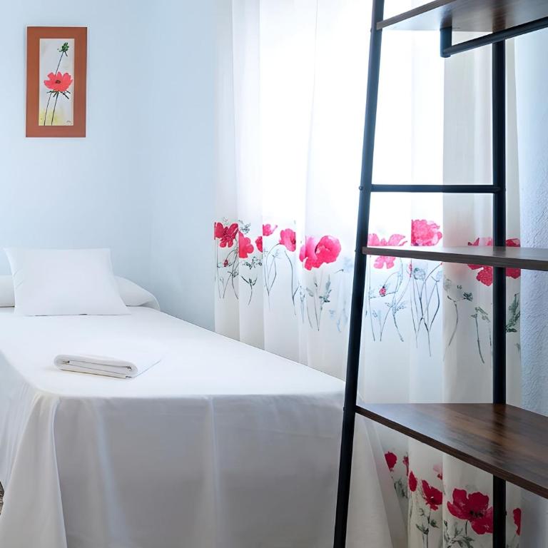 Casa vacacional en Conil centro con terraza privada solo para familias y parejas - Apartment - 12
