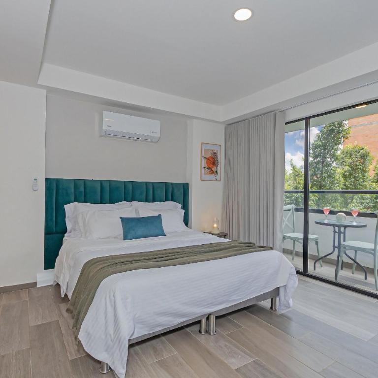 Bloom - Apartment with View - 9