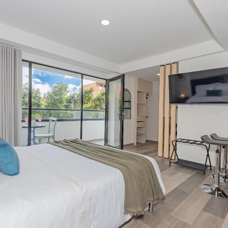 Bloom - Apartment with View - 8