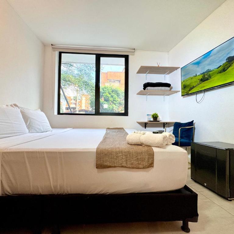Urbanity Living La 70 Medellin - King Room - 5