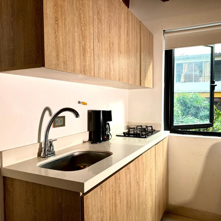 Urbanity Living La 70 Medellin - Apartment - 4
