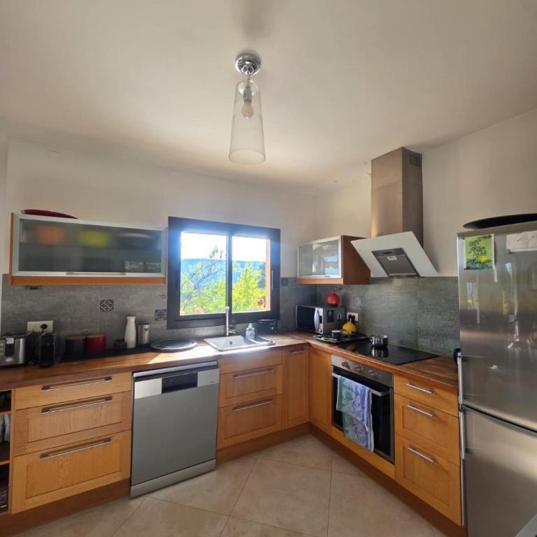 Un havre de paix à 30 min de Nice, jardin privé - Villa 2 Chambres - 8