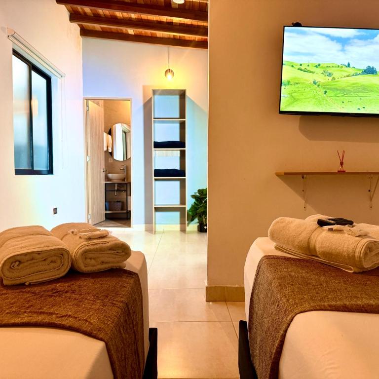 Urbanity Living La 70 Medellin - Apartment - 7
