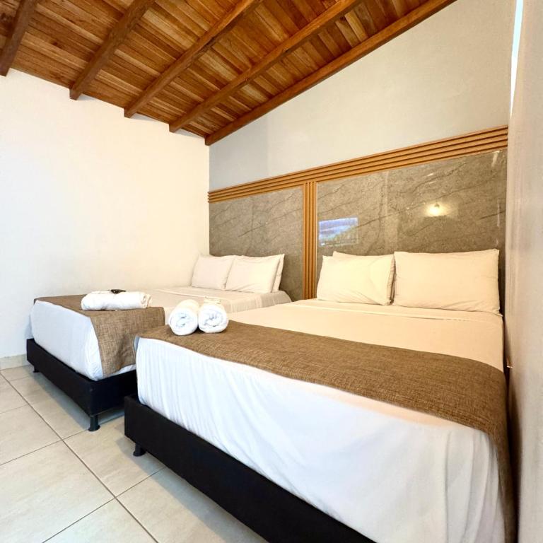 Urbanity Living La 70 Medellin - Apartment - 11