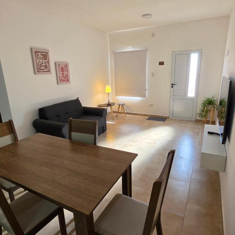 Moderno apartamento en Colón - Two-Bedroom Apartment - 1