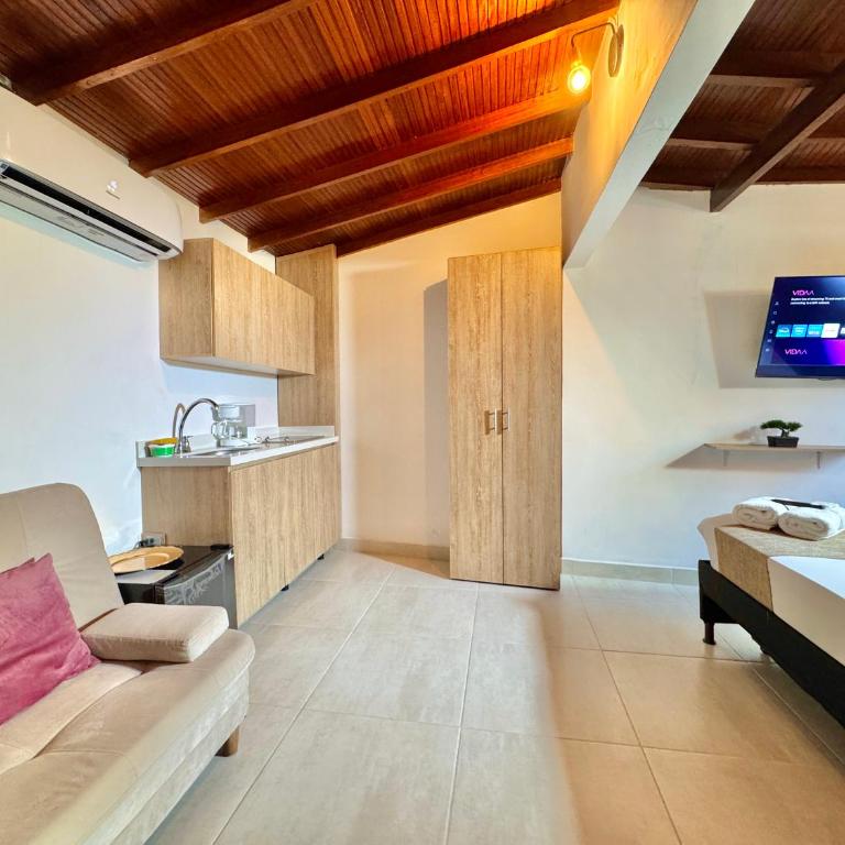 Urbanity Living La 70 Medellin - Deluxe One-Bedroom Apartment - 9