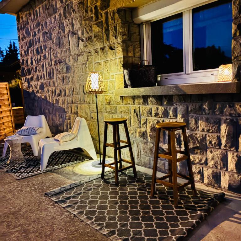 Appart vue Cité, balnéo privée, clim, jardin, parking gratuit - Studio - 10